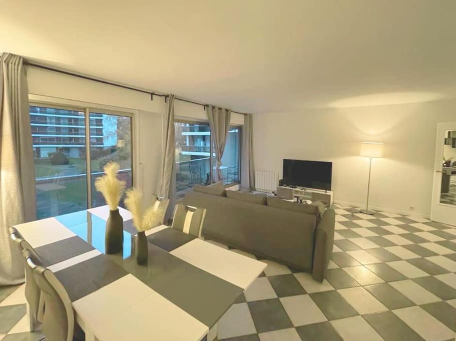 Apartament 9 Min From Chateau De Vincennes - Paris & Disney Saint-Maurice  Zewnętrze zdjęcie